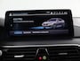 BMW 5-Serie 530i High Executive | M-Pakket | Schuif/Kanteldak | Stuur/Stoelverwarming | Comfortstoelen Ele.verstelbaar + Geheugen | 360 Camera | DAB | Apple CarPlay/Android Auto | Adaptieve Cruise Control | Harman/Kardon | HUD | Laser Licht |