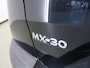 Mazda MX-30 e-SkyActiv 145 Luxury 36 kWh | SOH 93% | 360 Camera | Navigatie | DAB | Schuif/Kanteldak | Adaptieve Cruise Control | Ele. verstelbare stoelen + Geheugen | Bose Audio | HUD |