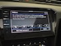 Volkswagen Passat Variant GTE Business 218pk | Panorama dak | Dodehoekdetectie | Achteruitrijcamera  | Navigatie | Adaptief cruise control | App connect | Stoelverwarming | 17"LMV