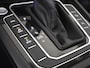 Volkswagen Passat Variant GTE Business 218pk | Panorama dak | Dodehoekdetectie | Achteruitrijcamera  | Navigatie | Adaptief cruise control | App connect | Stoelverwarming | 17"LMV