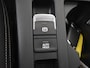 Volkswagen Passat Variant GTE Business 218pk | Panorama dak | Dodehoekdetectie | Achteruitrijcamera  | Navigatie | Adaptief cruise control | App connect | Stoelverwarming | 17"LMV