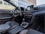Kia ProCeed 1.4 T-GDI GT-PlusLine PANO JBL SOUNDSYSTEM ELEKTRISCHE STOELEN HALF LEDER HALF ALC BOMVOL !