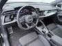 Audi A3 Sportback 30 TFSI S-line | Pano Dak | Sportstoelen | Parkeerhulp | Full LED | Carplay | Getint Glas | 17'' |