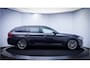 BMW 5-Serie Touring 520iA SPORT-Line Edition FULL LED | CAMERA | ELEK TREKHAAK | STUUR + STOEL.VW | SHADOW LINE