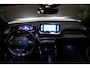 Peugeot 2008 1.2 GT 155PK Leder Pano Massage Trekhaak Stoelverw ACC Parelmoer Garantie