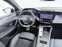 Peugeot e-308 SW GT Avantage EV 54 kWh | Accu 98% | Alcantara bekleding en elektrisch verstelbare bestuurdersstoel | Navigatie | Elektrische achterklep | Camera rondom | Cruise control adaptief | Apple Carplay en Android auto draadloos