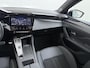 Peugeot e-308 SW GT Avantage EV 54 kWh | Accu 98% | Alcantara bekleding en elektrisch verstelbare bestuurdersstoel | Navigatie | Elektrische achterklep | Camera rondom | Cruise control adaptief | Apple Carplay en Android auto draadloos