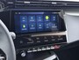 Peugeot e-308 SW GT Avantage EV 54 kWh | Accu 98% | Alcantara bekleding en elektrisch verstelbare bestuurdersstoel | Navigatie | Elektrische achterklep | Camera rondom | Cruise control adaptief | Apple Carplay en Android auto draadloos