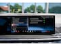BMW X5 xDrive50e | M Sportpakket Pro | Panoramadak | Driving Assistant Professional | Innovation Pack | Trekhaak | Stoelmassage | Integral Active Steering | Harman en Kardon | Luchtvering | Stoelventilatie