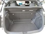 Toyota Yaris 1.5 Hybrid EXECUTIVE STOELVERW HEAD-UP PARK-SENSOREN BLIND SPOT 17'' LM-VELGEN NAVI CLIMA BI-TONE LEER/STOF LED APPLE/ADROID