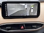 Hyundai Santa Fe 1.6 T-GDI PHEV 5p Premium Plus Sky / Fabrieksgarantie tot 11-2026 / 1.350 kg trekgewicht / Pano schuifdak / Leder / HUD / Camera 360° / Stuur-, stoel- en achterbankverwarming / Stoelventilatie / Apple Carplay Android / Winterwielen inclusief /