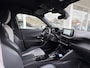 Peugeot e-2008 EV GT 50 kWh | Adaptieve Cruise Control | Navi | Achteruitrijcamera | 3D Cockpit | Full LED | Stoelverwarming | Alcantara bekleding | Apple Carplay/Android Auto