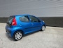 Peugeot 107 1.0-12V XS / airco /APPLE-CARPLAY/ Navi/ NW- APK/ ZUINIG/ NAP 2 sleutels dealer-onderhouden/ PLAATJE