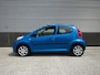 Peugeot 107 1.0-12V XS / airco /APPLE-CARPLAY/ Navi/ NW- APK/ ZUINIG/ NAP 2 sleutels dealer-onderhouden/ PLAATJE