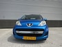 Peugeot 107 1.0-12V XS / airco /APPLE-CARPLAY/ Navi/ NW- APK/ ZUINIG/ NAP 2 sleutels dealer-onderhouden/ PLAATJE