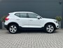 Volvo XC40 1.5 T3 Momentum | Camera | Cruise Control | Navigatie | Lane Assist | Spiegels dimmend |