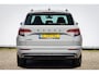 Skoda Karoq 1.5 TSI Sportline elektrische trekhaak | Stoelverwarming | PDC | Camera | Carplay | Digitaal Dashboard | stuur verwarming | Led