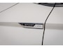 Skoda Karoq 1.5 TSI Sportline elektrische trekhaak | Stoelverwarming | PDC | Camera | Carplay | Digitaal Dashboard | stuur verwarming | Led