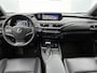 Lexus UX 250h Executive Line | Schuifdak | Head-up Display | Stoelverwarming |
