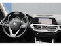 BMW 3-Serie Touring 320d | Panoramadak | Elek trekhaak | Stoelverwarming | Cruise control