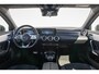 Mercedes-Benz A-klasse A250e Hybride Soh98% Premium Plus amg Pano | Camera | Stoelverwarming | PDC | Sfeer verlichting | Carplay | half ledere bekleding |