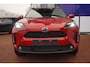 Toyota Yaris Cross 1.5 Hybrid 130 Dynamic / stoel&stuurverw/Comfortpack / NIEUW / Emotional Red premium metallic / = APRIL 2026 !!