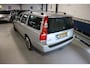 Volvo V70 2.4 Summum / LPG / AUTOMAAT / FACELIFT / RIJDT TOP ! ! ! !