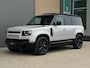 Land Rover Defender 110 2.0 P300e 110 X-Dynamic SE|FACELIFT|Borascogrey|Pano|Blackpack|Trekhaak|Clearsight