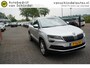 Skoda Karoq 1.5 TSI ACT 150PK BUSINESS EDITION PLUS ORIGINEEL NL PANORAMADAK CAMERA 4X NIEUWE BANDEN STOEL/STUUR/VOORRUITVERWARMING ANDROID/APPLECARPLAY NAVI ADAPTIEVE CRUISE PDC V+A LED 17INCH ENZ...