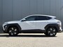 Hyundai Kona 1.6 GDI HEV Premium Sky / DEMO DEAL / Trekhaak Afneembaar 13-Polig / Stoelverkoeling / Stoelverwarming Voor + Achter / 360 camera / Navigatie / BOSE Audio /