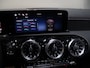Mercedes-Benz A-klasse 180 Business Solution AMG | Panoramaschuifdak | Stoelverwarming | Achteruitrijcamera |  MULTIBEAM LED | Night |