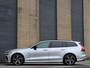 Volvo V60 2.0 T6 Twin Engine AWD R-Design Pano | ACC | 19” | Pilot Assist | Cam | NL Auto