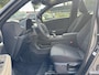 Lexus LBX 2WD STOELVERW STUURVERW PARK-SENSOR BLIND-SPOT CARPLAY LENDESTEUN