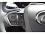 Lexus LBX 1.5 2WD STOELVERW STUURVERW PARK-SENSOR BLIND-SPOT CARPLAY LENDESTEUN