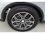 Mitsubishi Outlander 2.0 PHEV Limited Edition X-Line: 4wd, leder bekleding, privacy glas, 4 season banden, electrisch verstelbare bestuurderstoel, stuurflippers, airco, keyless entry , cruise c, achtercamera