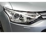 Mitsubishi Outlander 2.0 PHEV Limited Edition X-Line: 4wd, leder bekleding, privacy glas, 4 season banden, electrisch verstelbare bestuurderstoel, stuurflippers, airco, keyless entry , cruise c, achtercamera