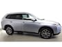 Mitsubishi Outlander 2.0 PHEV Limited Edition X-Line: 4wd, leder bekleding, privacy glas, 4 season banden, electrisch verstelbare bestuurderstoel, stuurflippers, airco, keyless entry , cruise c, achtercamera