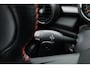 MINI Cooper S Hammersmith - Orig. NL | Pano | HUD | JCW Pakket | Harman Kardon | Adapt. Cruise | Stoelverw. | Leder | PDC | Nav + App.connect | V