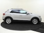 Volkswagen T-Roc 1.0 TSI Life | Keyless | Parkeerassistent | Adaptieve cruise control | Achteruitrijcamera | Carplay | Lane assist | Digital cockpit |
