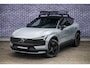 Volvo EX30 Cross Country Twin Motor Performance Ultra 69 kWh | Google | Long Range | 4x4 | Adaptieve Cruise | Stoel-/Stuurverwarming | Keyless | 360 Camera | Panoramadak | Elektr. Stoelen | Harman Kardon Audio | Elek. Achterklep | Getint Glas