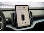 Volvo EX30 Cross Country Twin Motor Performance Ultra 69 kWh | Google | Long Range | 4x4 | Adaptieve Cruise | Stoel-/Stuurverwarming | Keyless | 360 Camera | Panoramadak | Elektr. Stoelen | Harman Kardon Audio | Elek. Achterklep | Getint Glas
