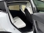 Tesla Model Y Long Range AWD 75 kWh | 92% SOH | Panoramadak | Lederen bekleding | Autopilot | Navigatie | Camera | Elektrische achterklep | LED | DAB | Keyless | 20 inch velgen | Stoel&stuurverwarming | Warmtepomp