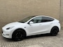 Tesla Model Y Long Range AWD 75 kWh | 92% SOH | Panoramadak | Lederen bekleding | Autopilot | Navigatie | Camera | Elektrische achterklep | LED | DAB | Keyless | 20 inch velgen | Stoel&stuurverwarming | Warmtepomp