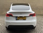 Tesla Model Y Long Range AWD 75 kWh | 92% SOH | Panoramadak | Lederen bekleding | Autopilot | Navigatie | Camera | Elektrische achterklep | LED | DAB | Keyless | 20 inch velgen | Stoel&stuurverwarming | Warmtepomp