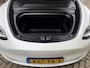 Tesla Model Y Long Range AWD 75 kWh | 92% SOH | Panoramadak | Lederen bekleding | Autopilot | Navigatie | Camera | Elektrische achterklep | LED | DAB | Keyless | 20 inch velgen | Stoel&stuurverwarming | Warmtepomp