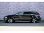 Volvo V60 2.0 T3 R-Design | Trekhaak | Standkachel | Stoelverwarming | Actieve Bochtverlichting | DAB | Navi | Cruise Control |