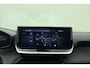 Peugeot 2008 1.2 Hybrid 145 Allure | Climate & Cruise Control | Parkeersensoren voor + achter | AppleCarplay/Android Auto |