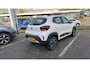 Dacia Spring Comfort Plus (Orange Pack) 27 kWh | DC Lader | Parkeercamera | Navigatie |