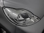 Peugeot 107 1.0-12V XR AIRCO CENTVERGR ELECRAAM AUDIO AUX EN USB Op zoek naar een betaalbare en zuinige auto? Deze Peugeot 107 1.0-12V XR uit 2009 is een ideale keuze!  Dankzij het compacte formaat is hij perfect voor in de stad en makkelijk te parkeren. D