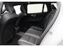 Volvo V60 T8 455PK Plug-in hybrid AWD Plus Dark / Harman Kardon / Elektrische Stoelen / Stoel+Stuurverwarming / Keyless / Getint Glas / Sportstoelen /